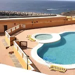 Con Piscina Playa Roja, 公寓 *